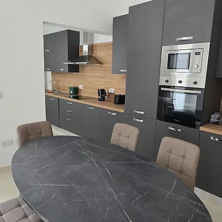 Luxury Townhouse In *