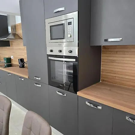 Luxury Townhouse In Case de vacanță *