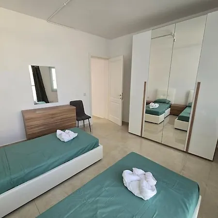 Luxury Townhouse In Semesterbostad *
